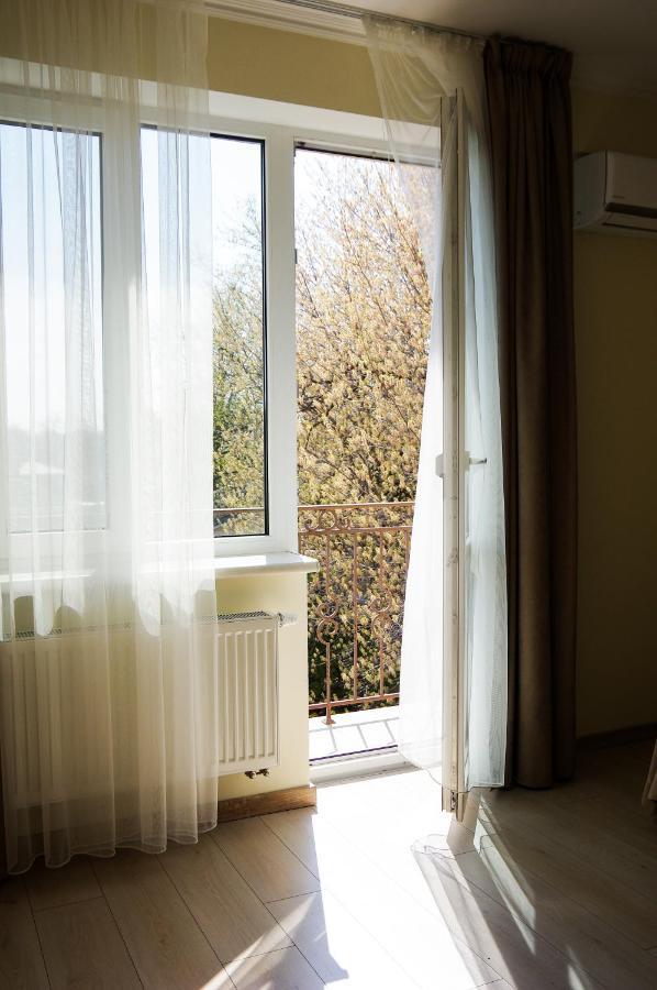 Chiernomorskie Apartamenty Odessa Extérieur photo